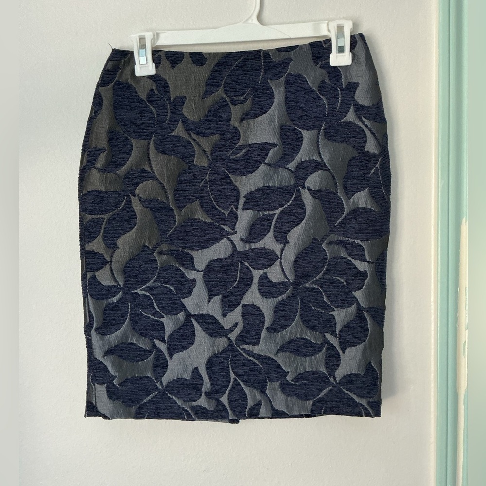Ann Taylor Navy Leaf Pattern Pencil Skirt Sz 0